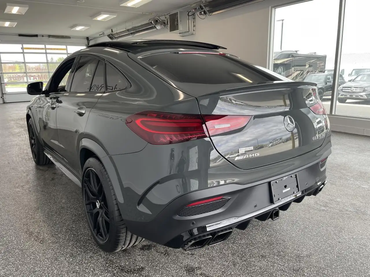 Mercedes-Benz GLE снимка Mercedes-Benz GLE