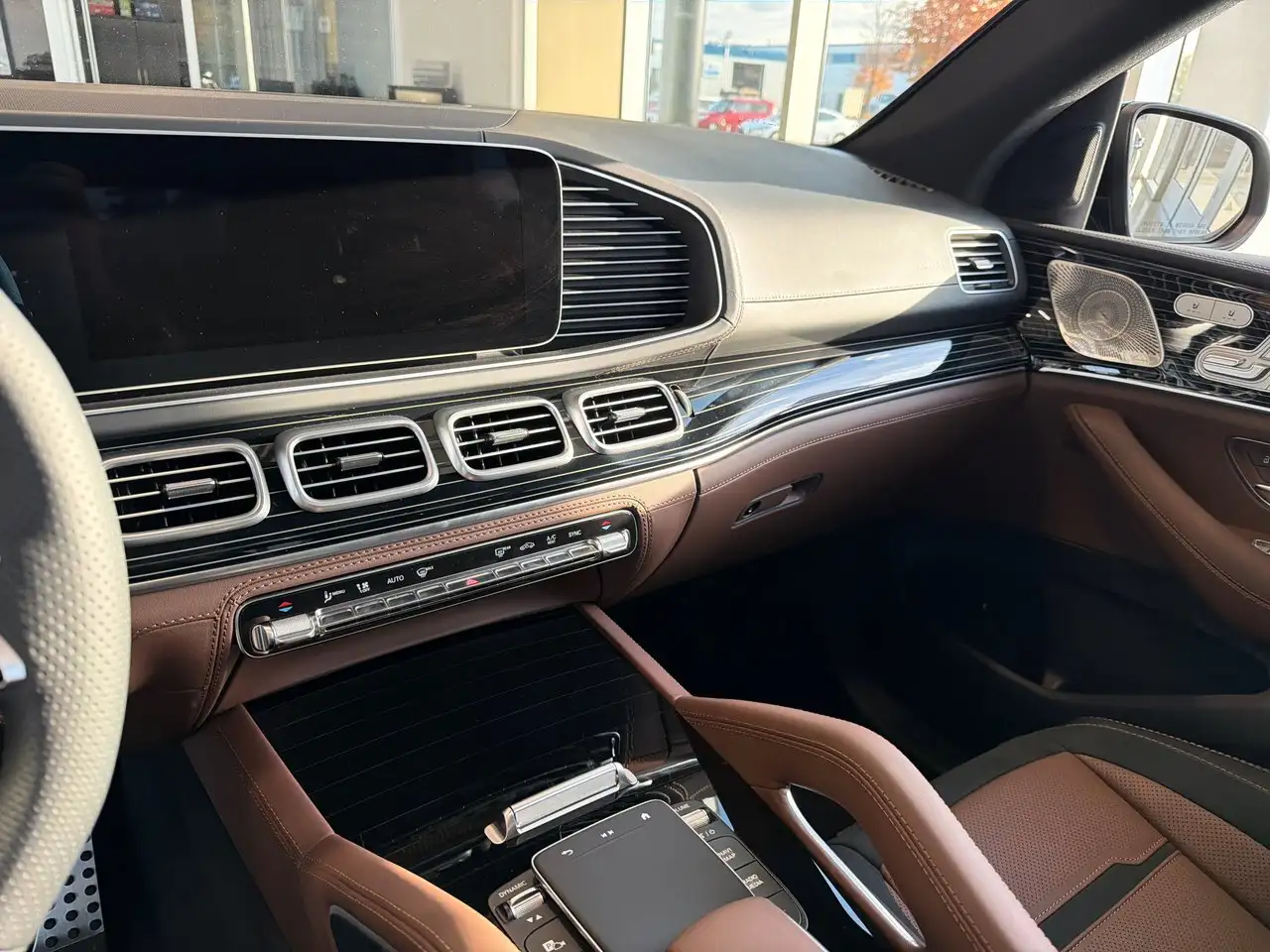 Mercedes-Benz GLE снимка Mercedes-Benz GLE