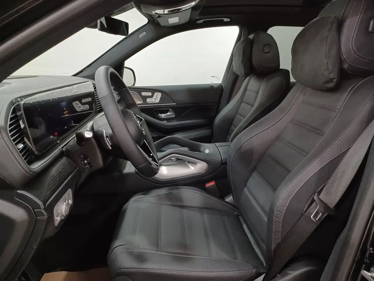 Mercedes-Benz GLE снимка Mercedes-Benz GLE