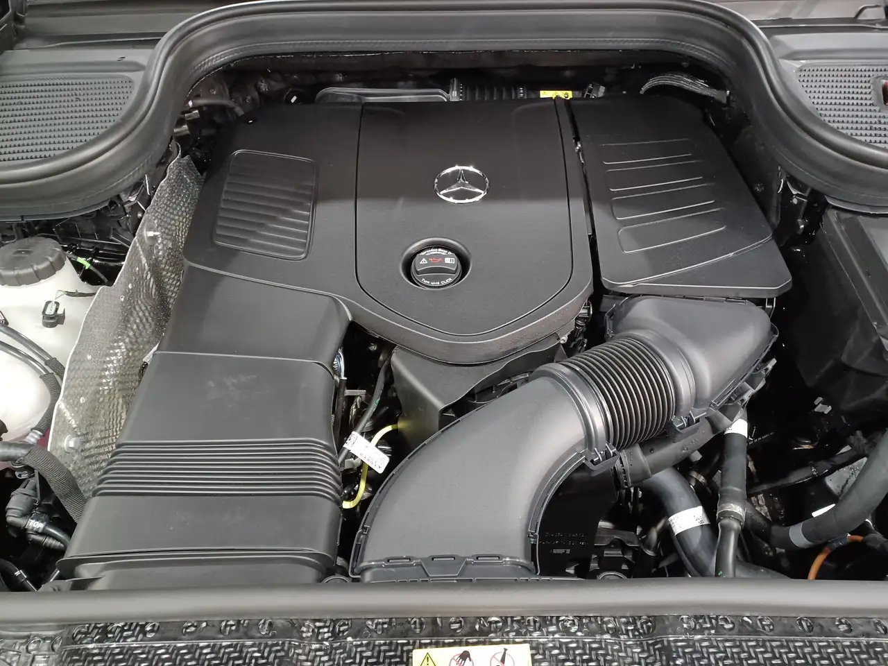 Mercedes-Benz GLE снимка Mercedes-Benz GLE