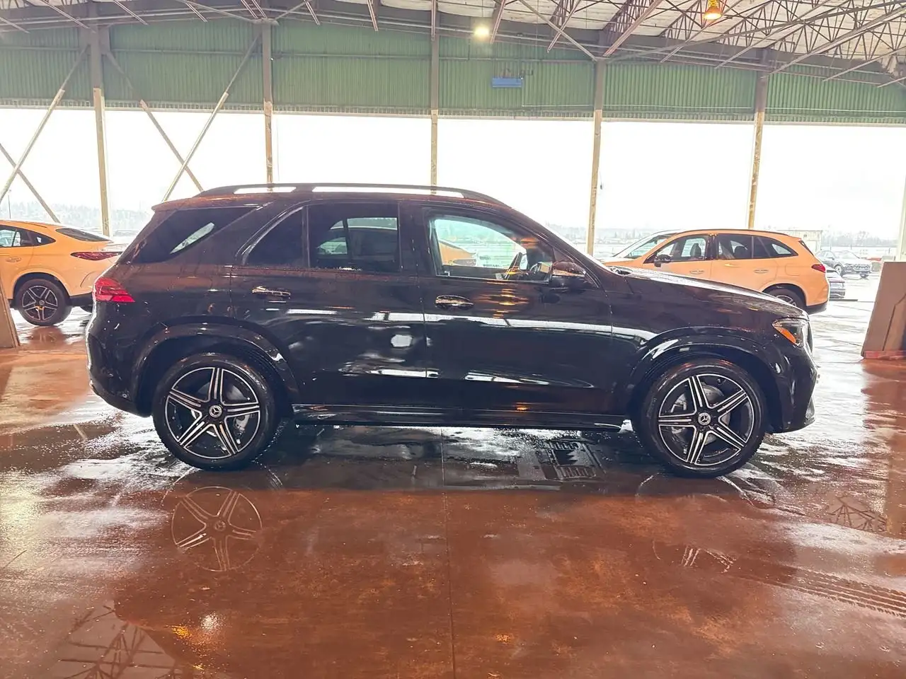 Mercedes-Benz GLE снимка Mercedes-Benz GLE