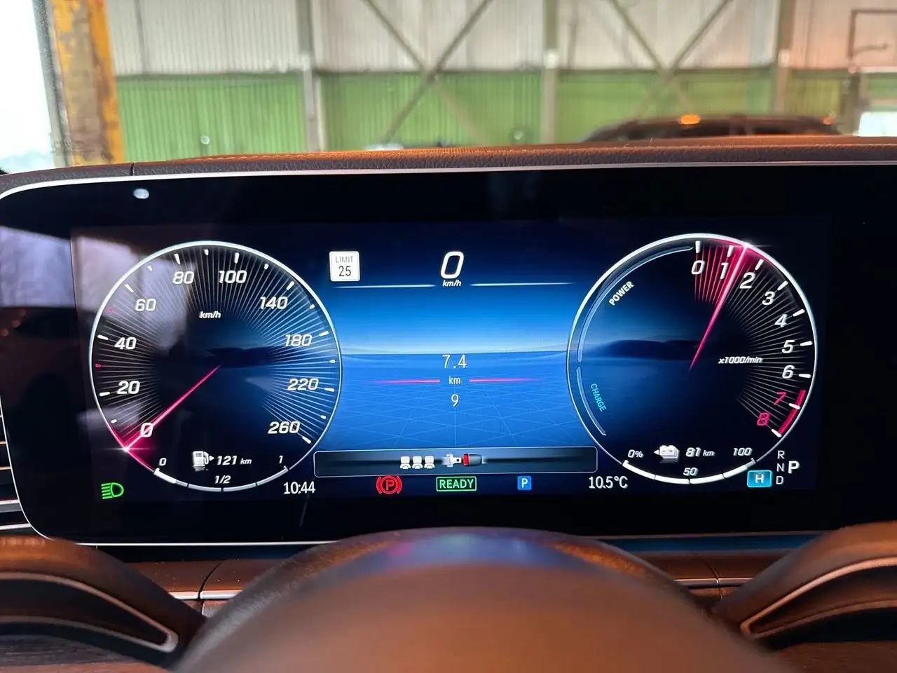 Mercedes-Benz GLE снимка Mercedes-Benz GLE