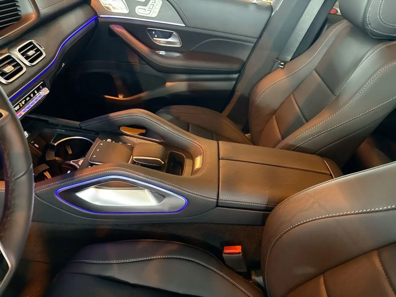 Mercedes-Benz GLE снимка Mercedes-Benz GLE