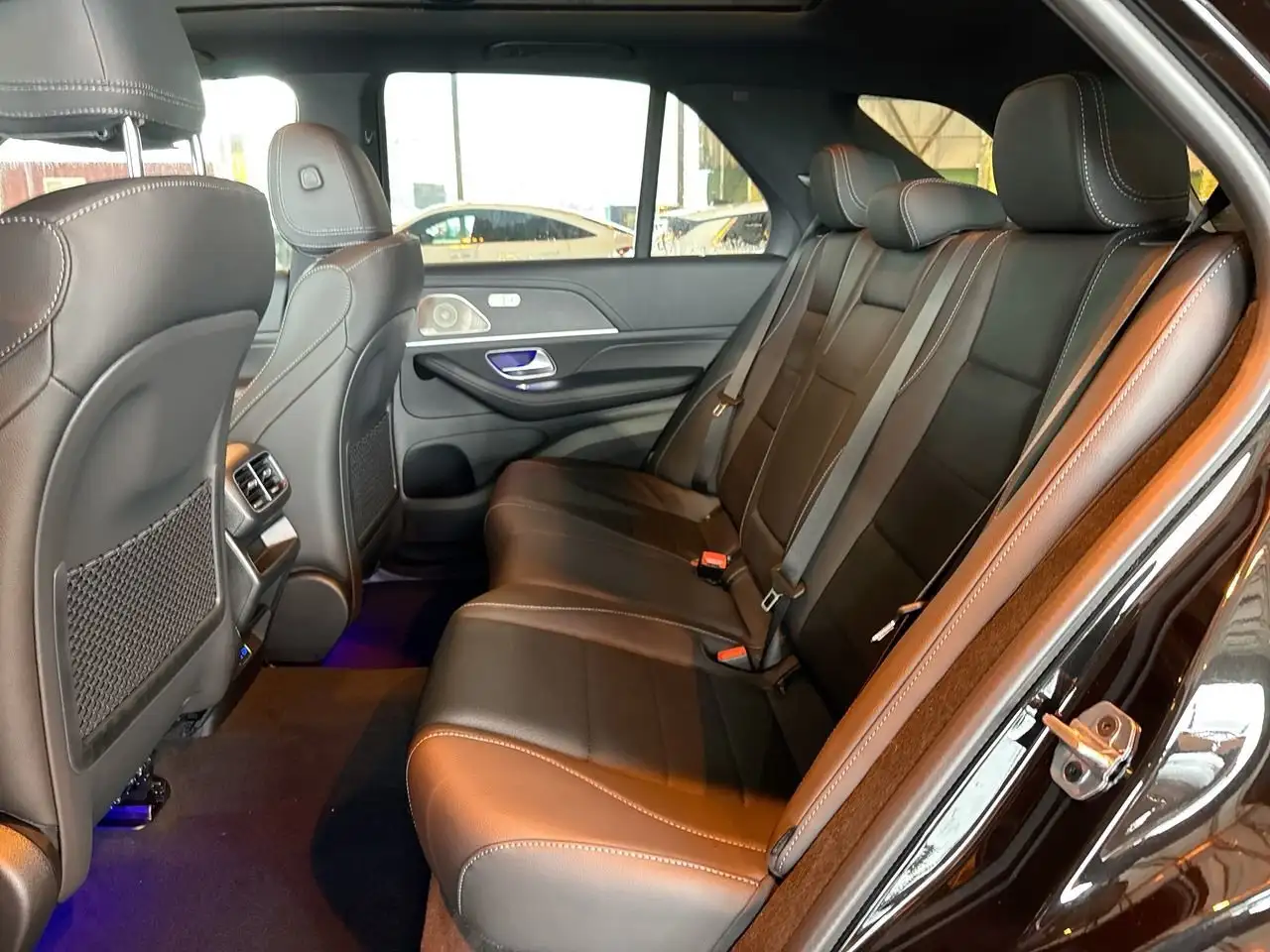 Mercedes-Benz GLE снимка Mercedes-Benz GLE