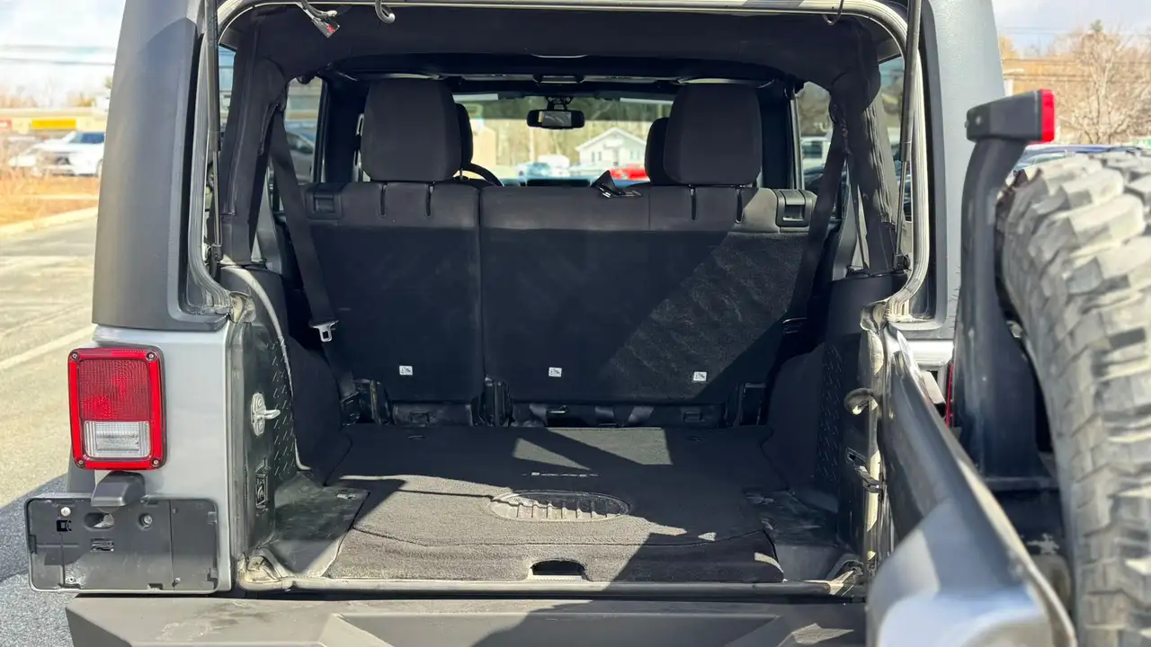 Jeep Wrangler снимка Jeep Wrangler