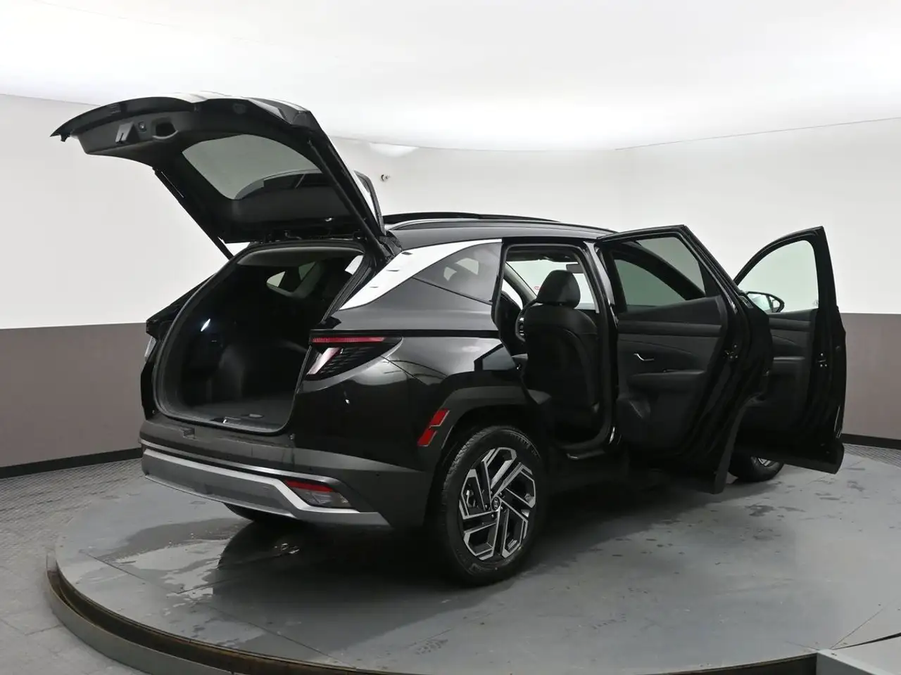 Hyundai TUCSON снимка Hyundai TUCSON