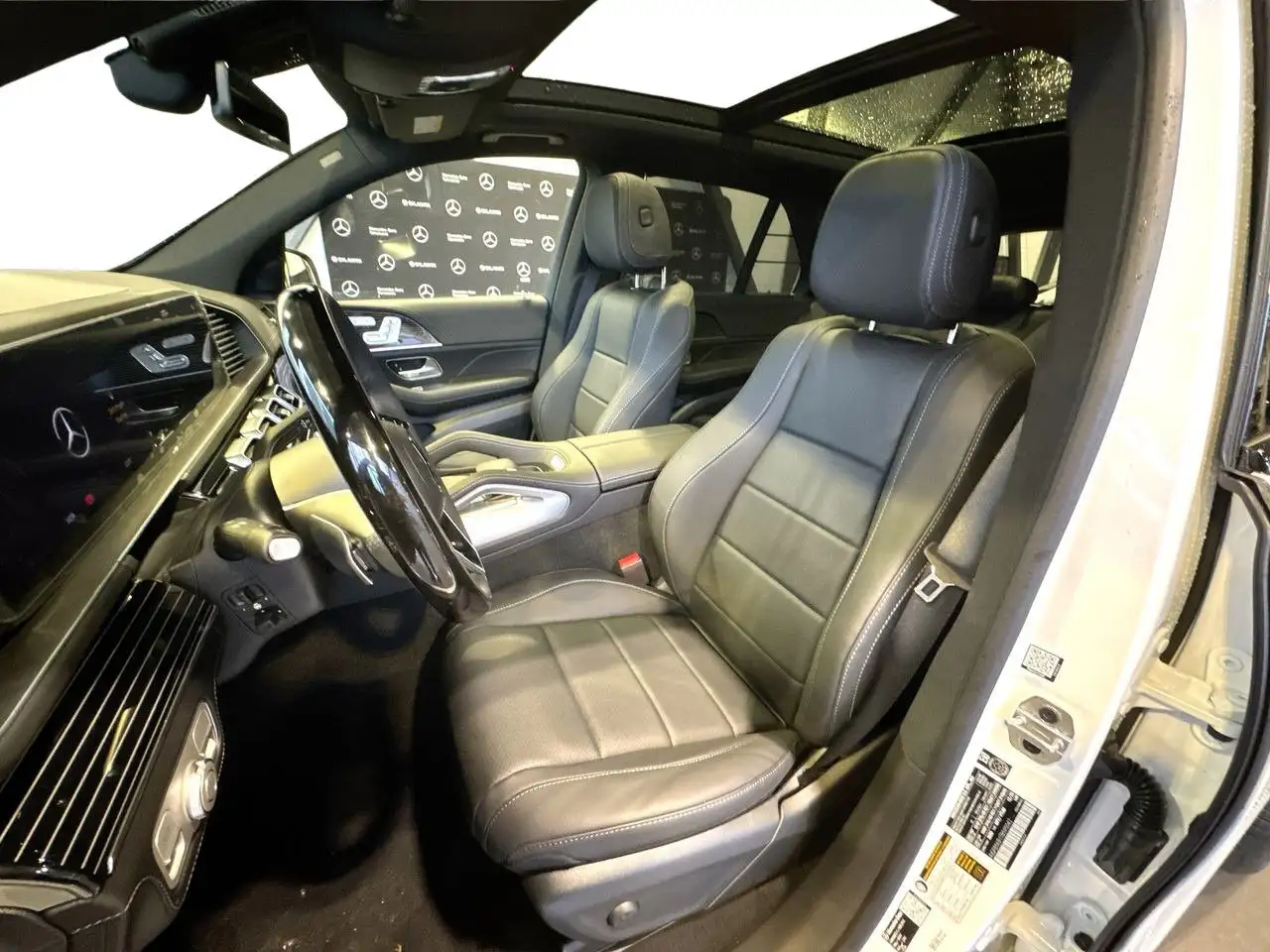 Mercedes-Benz GLE снимка Mercedes-Benz GLE