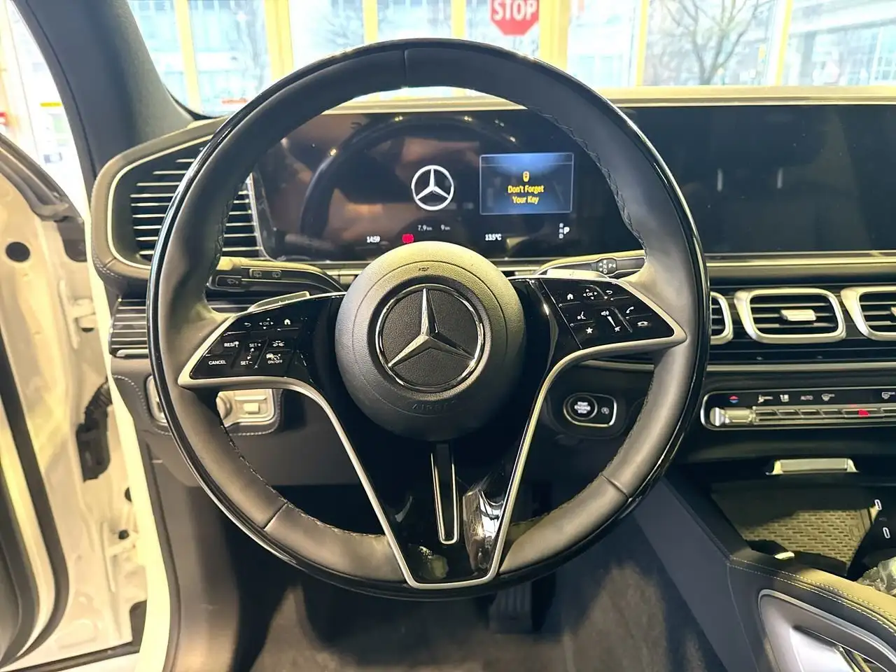 Mercedes-Benz GLE снимка Mercedes-Benz GLE