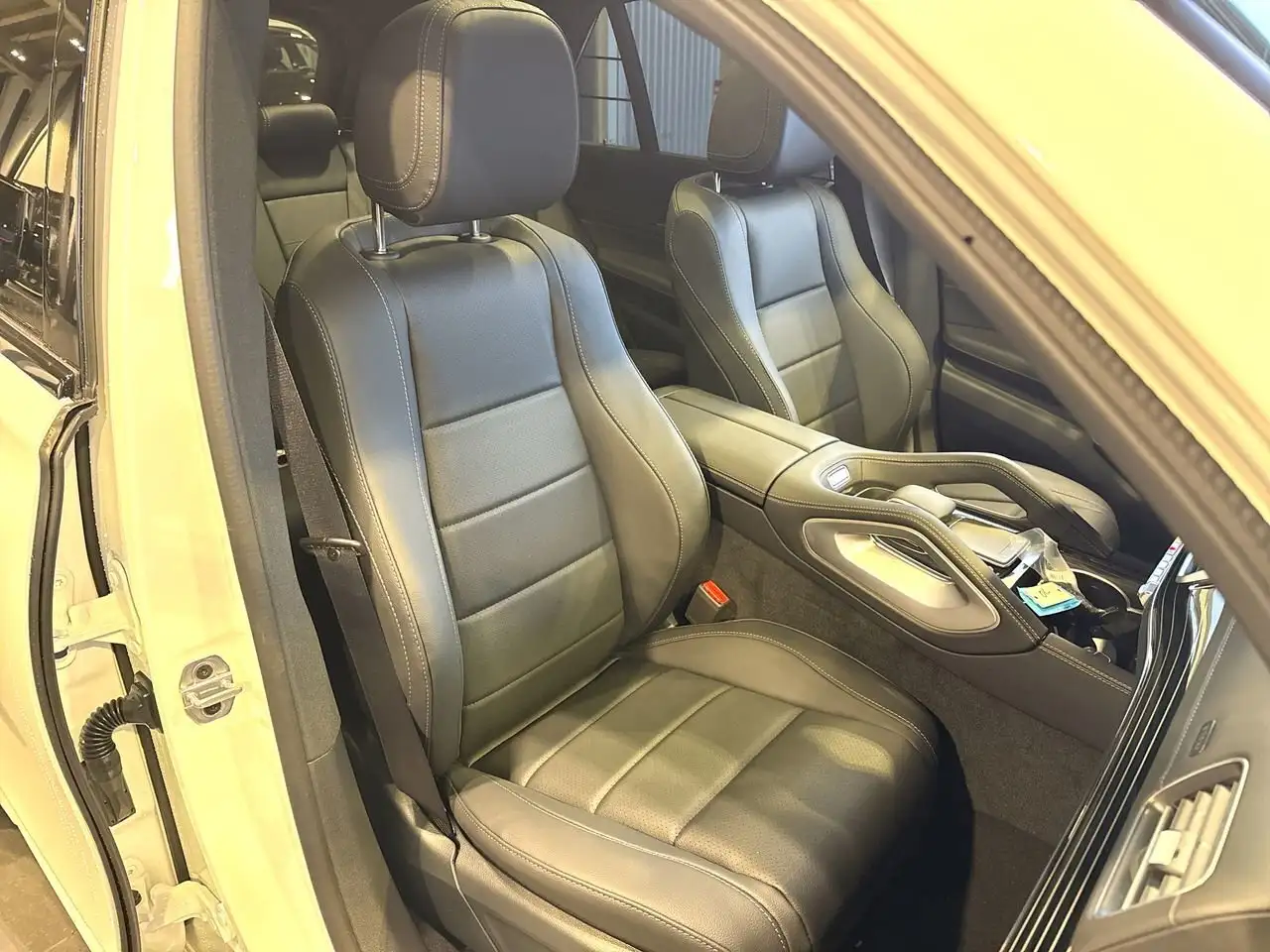 Mercedes-Benz GLE снимка Mercedes-Benz GLE