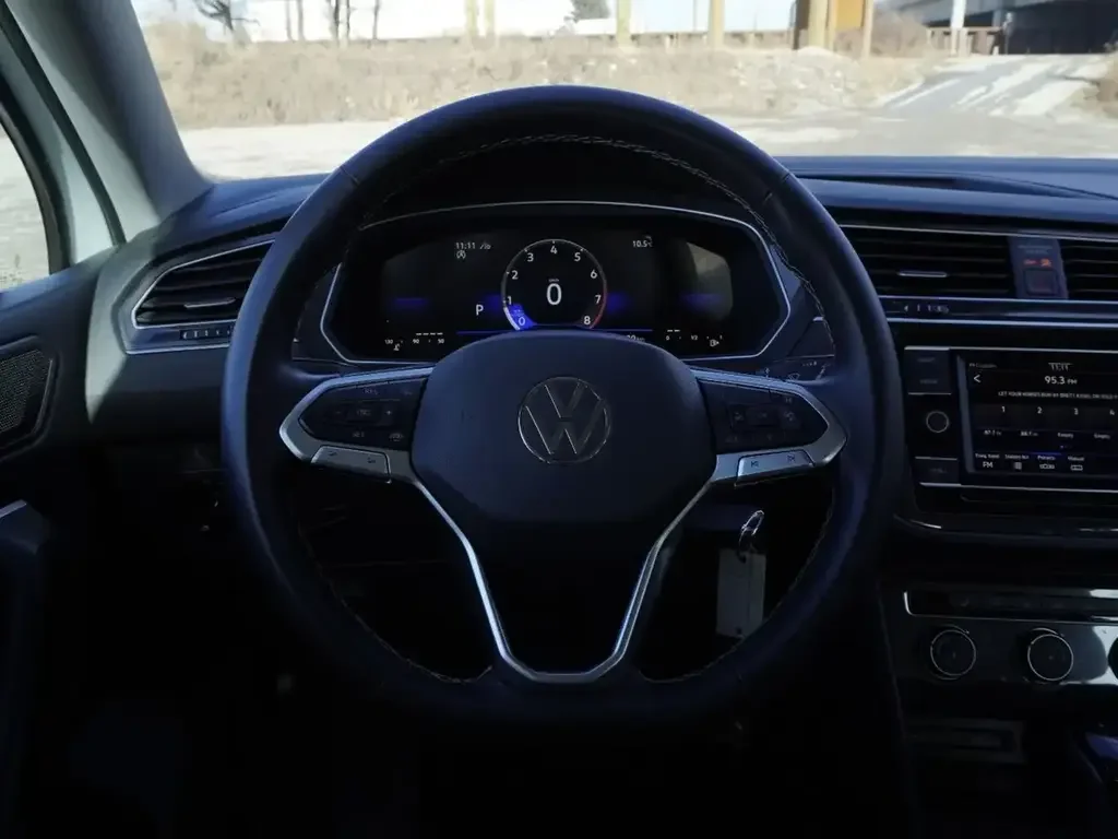 Volkswagen Tiguan снимка Volkswagen Tiguan