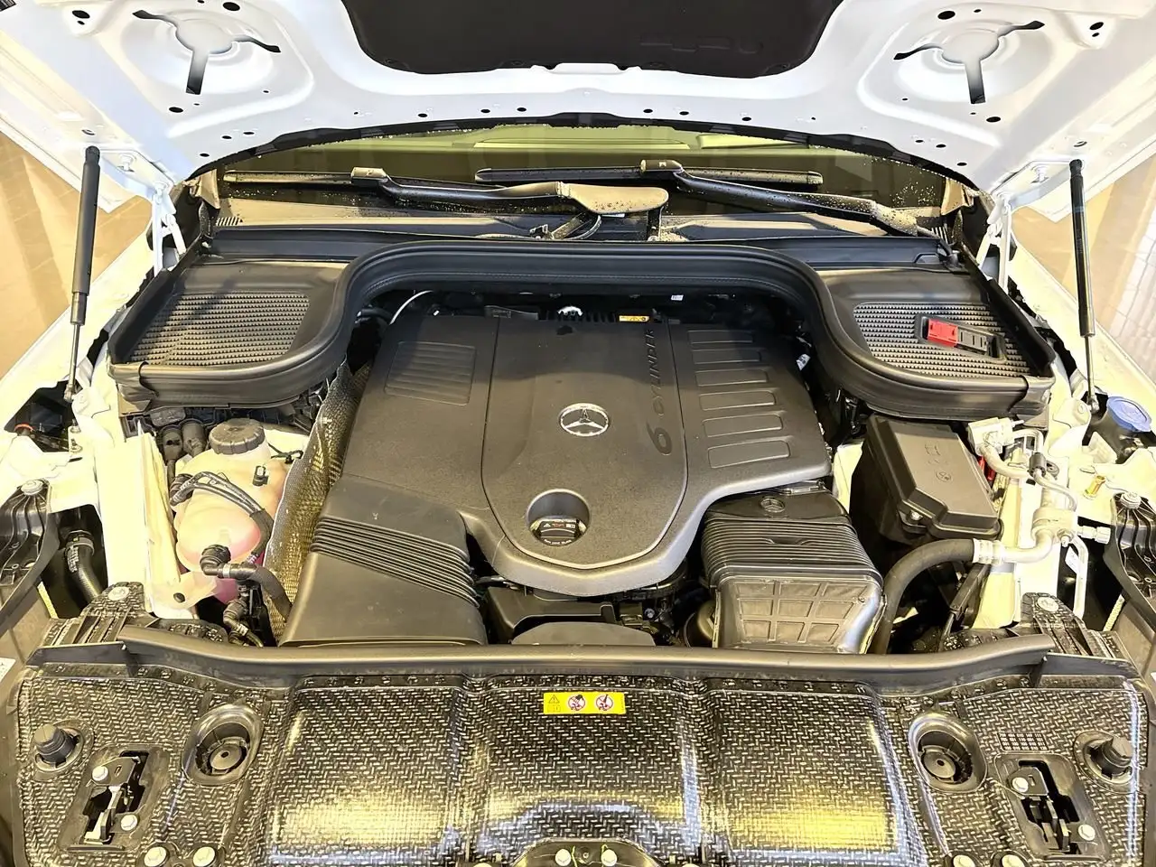 Mercedes-Benz GLE снимка Mercedes-Benz GLE