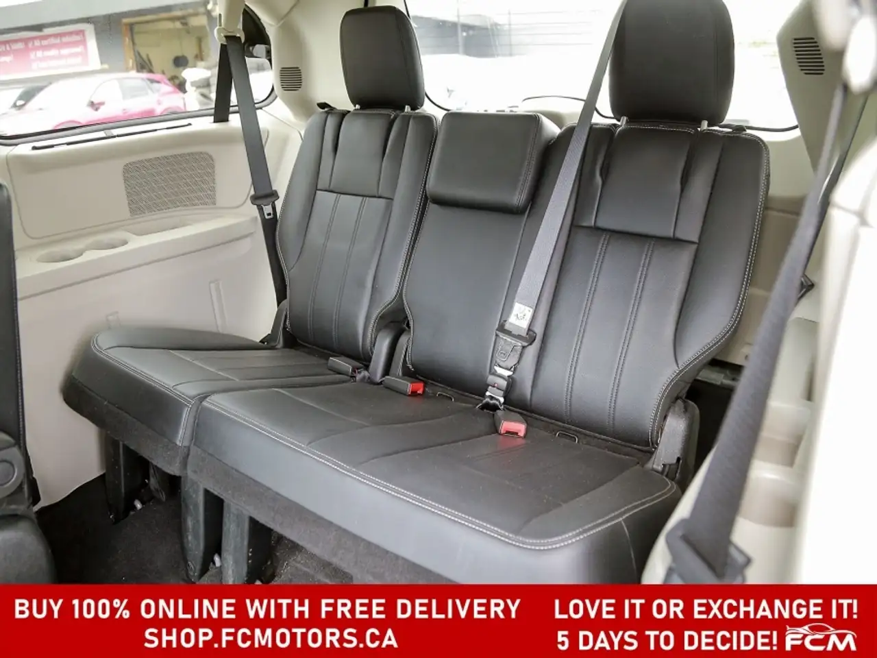 Chrysler Town & Country photo Chrysler Town & Country