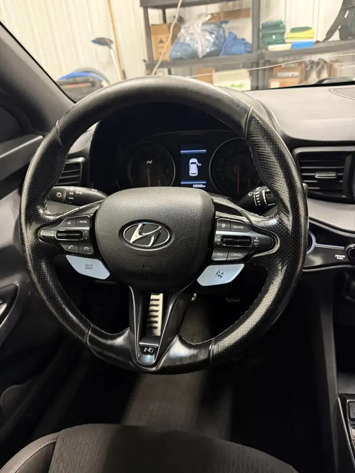 Hyundai VELOSTER photo Hyundai VELOSTER