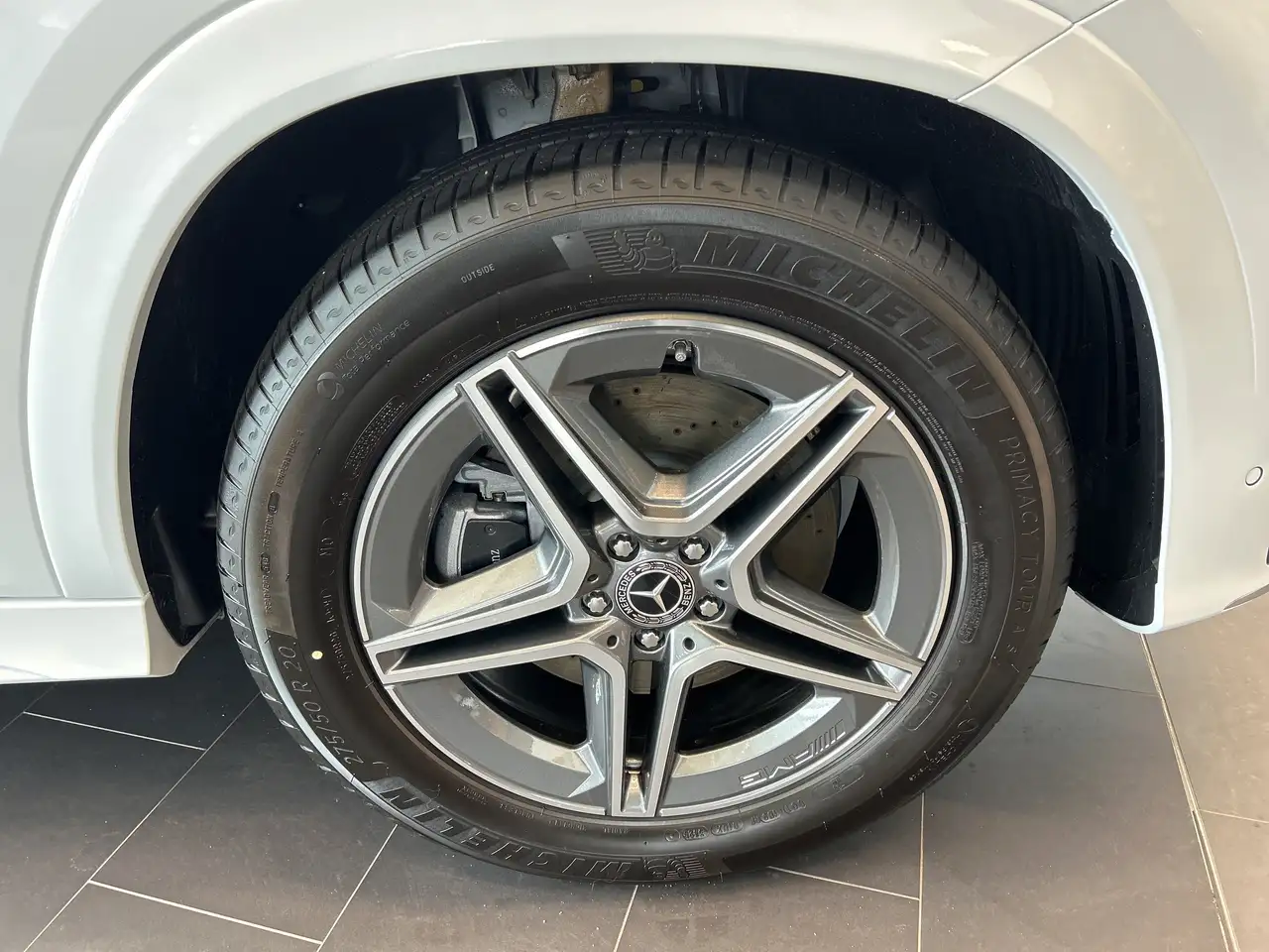 Mercedes-Benz GLE снимка Mercedes-Benz GLE