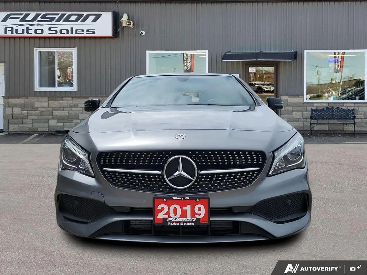Mercedes-Benz CLA photo Mercedes-Benz CLA