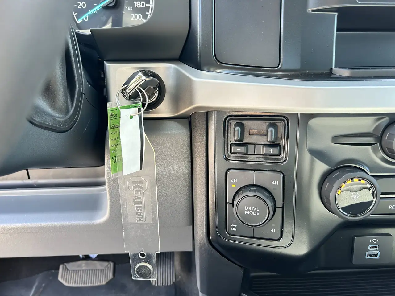 Ford F 350 photo Ford F 350