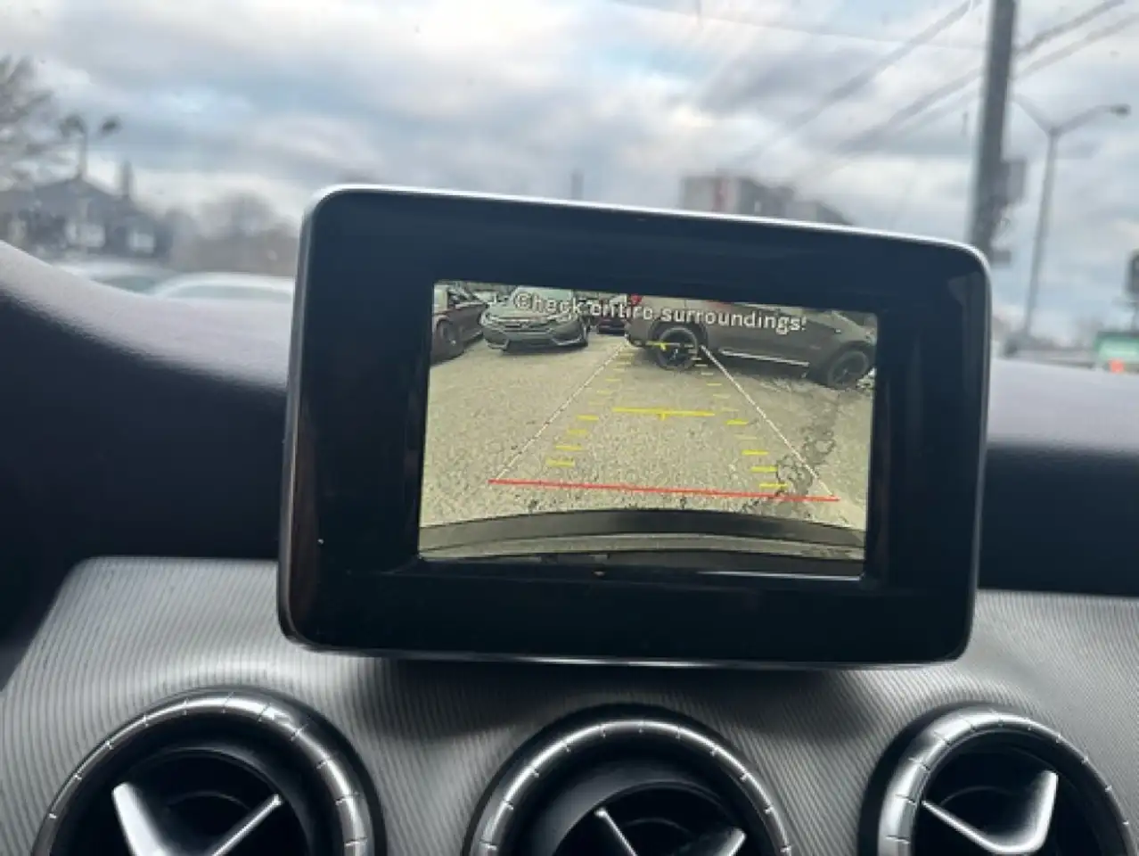 Mercedes-Benz CLA снимка Mercedes-Benz CLA