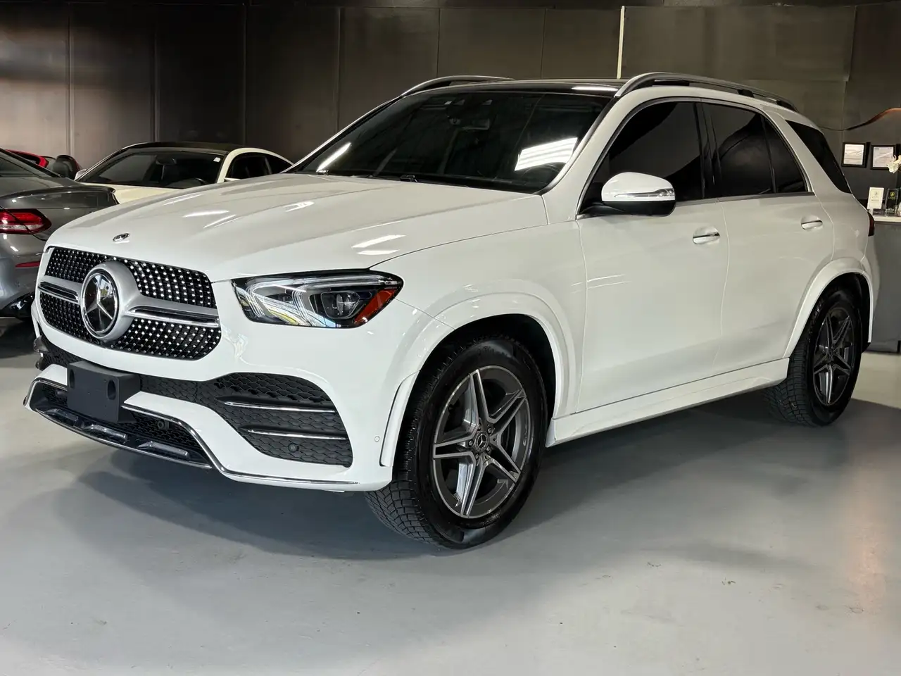 Mercedes-Benz GLE снимка Mercedes-Benz GLE