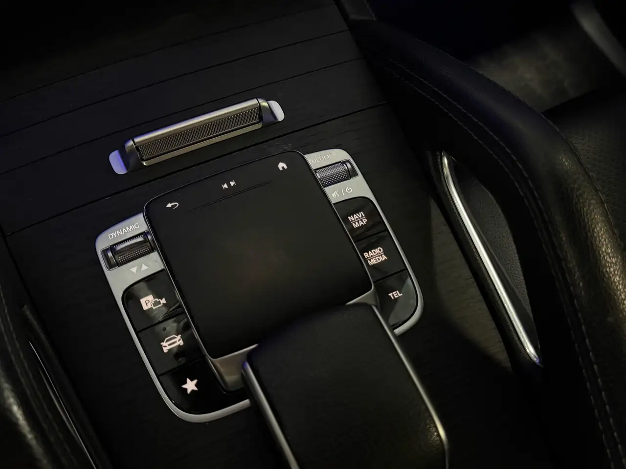 Mercedes-Benz GLE снимка Mercedes-Benz GLE