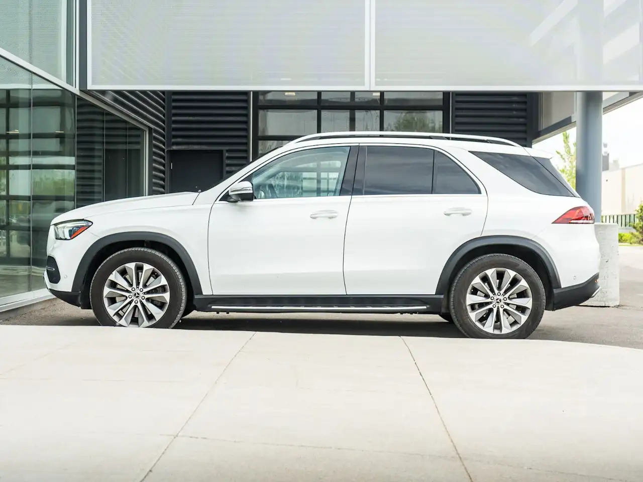 Mercedes-Benz GLE снимка Mercedes-Benz GLE