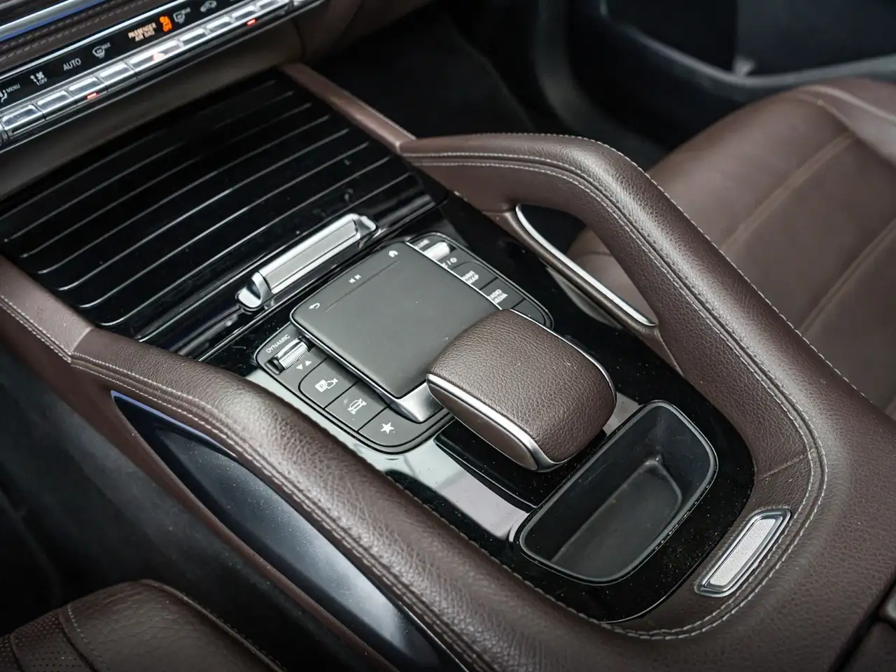 Mercedes-Benz GLE снимка Mercedes-Benz GLE