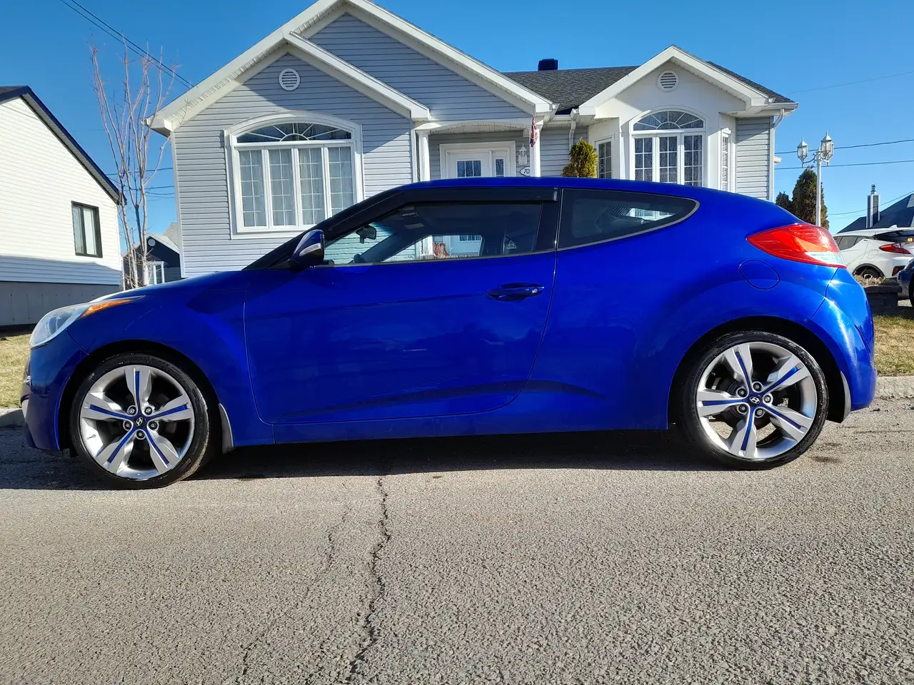 Hyundai VELOSTER снимка Hyundai VELOSTER