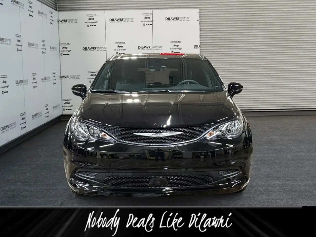 Chrysler Grand Caravan photo Chrysler Grand Caravan