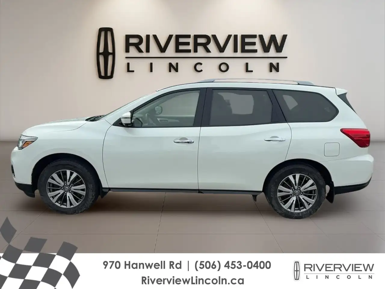 Nissan Pathfinder photo Nissan Pathfinder