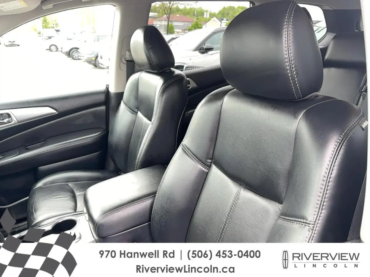 Nissan Pathfinder photo Nissan Pathfinder