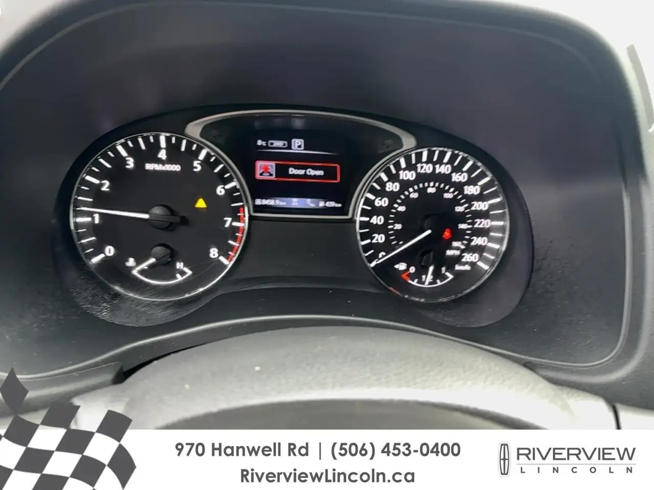 Nissan Pathfinder photo Nissan Pathfinder