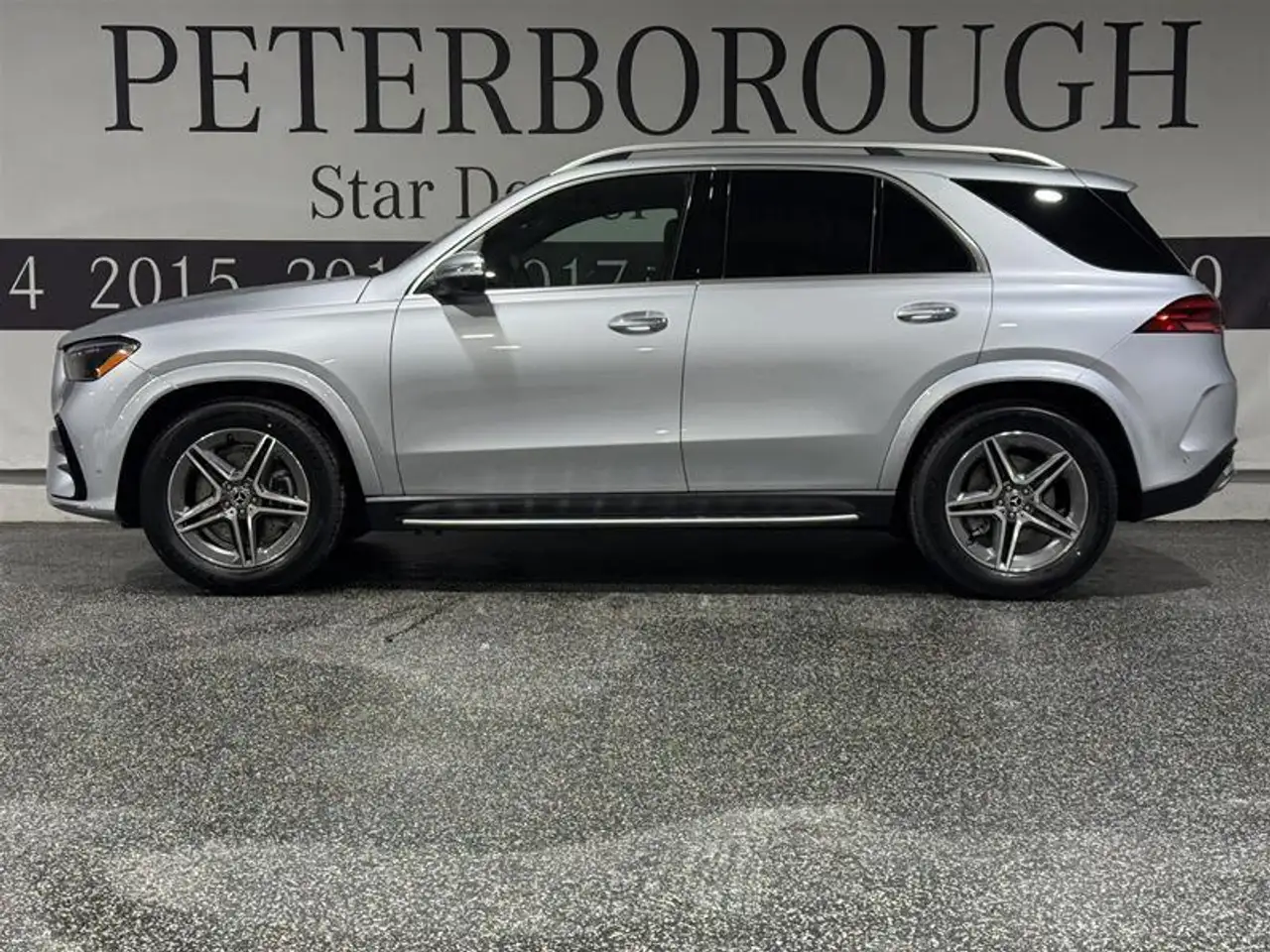 Mercedes-Benz GLE снимка Mercedes-Benz GLE