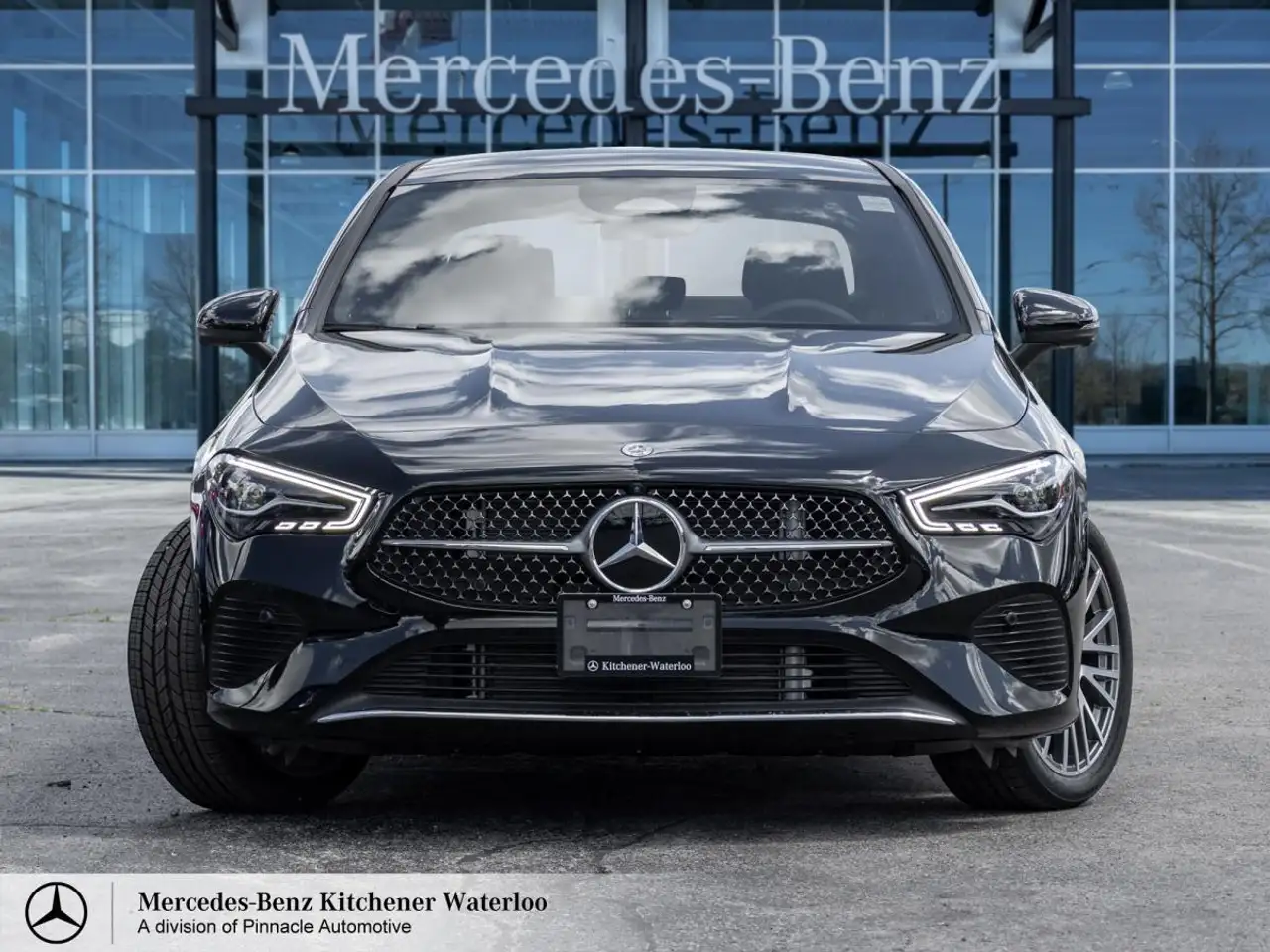 Mercedes-Benz CLA снимка Mercedes-Benz CLA