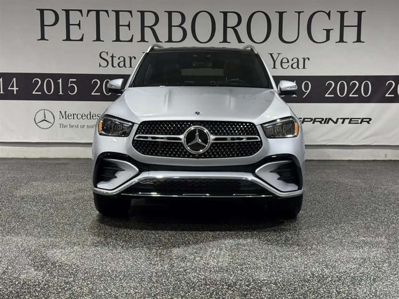 Mercedes-Benz GLE снимка Mercedes-Benz GLE