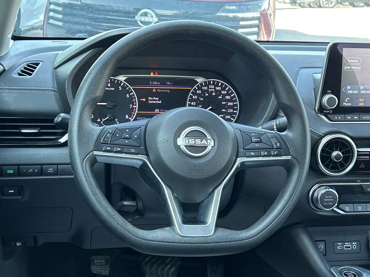 Nissan Sentra снимка Nissan Sentra