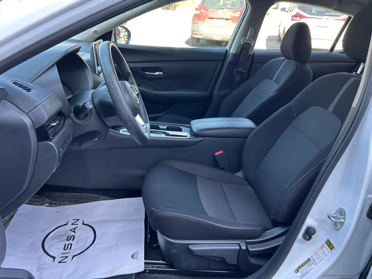 Nissan Sentra снимка Nissan Sentra