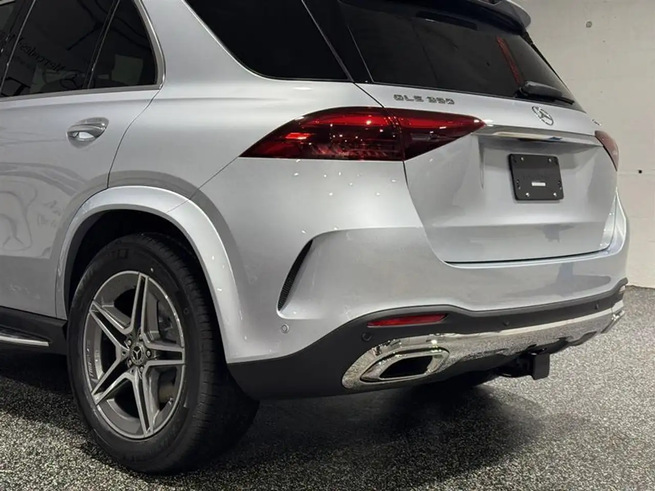 Mercedes-Benz GLE снимка Mercedes-Benz GLE