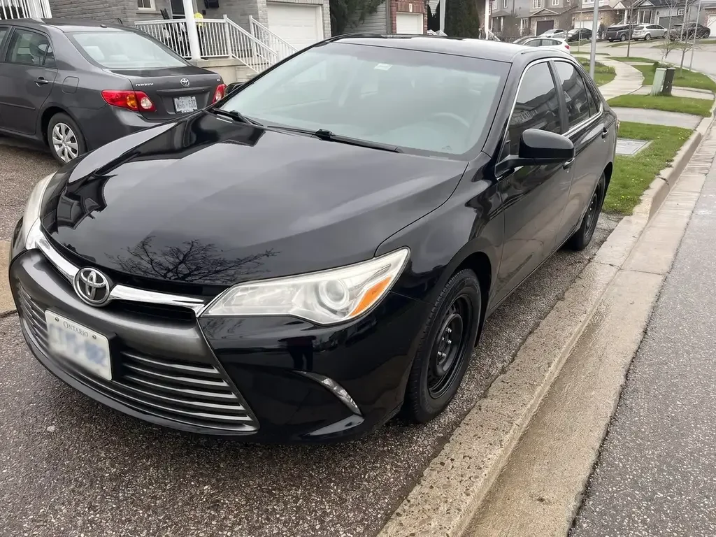 Toyota Camry снимка Toyota Camry