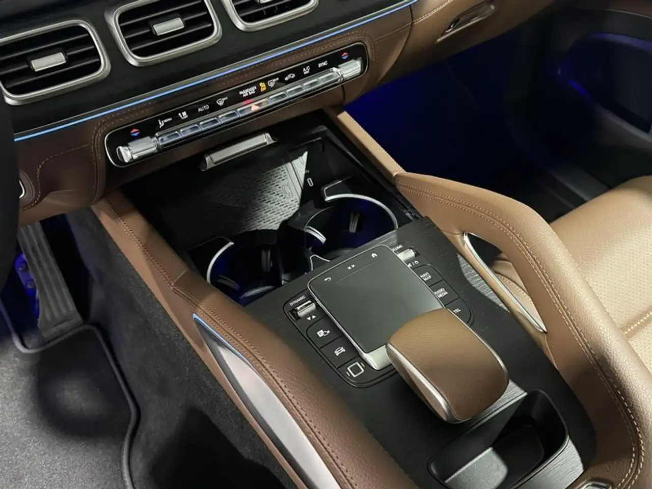 Mercedes-Benz GLE снимка Mercedes-Benz GLE