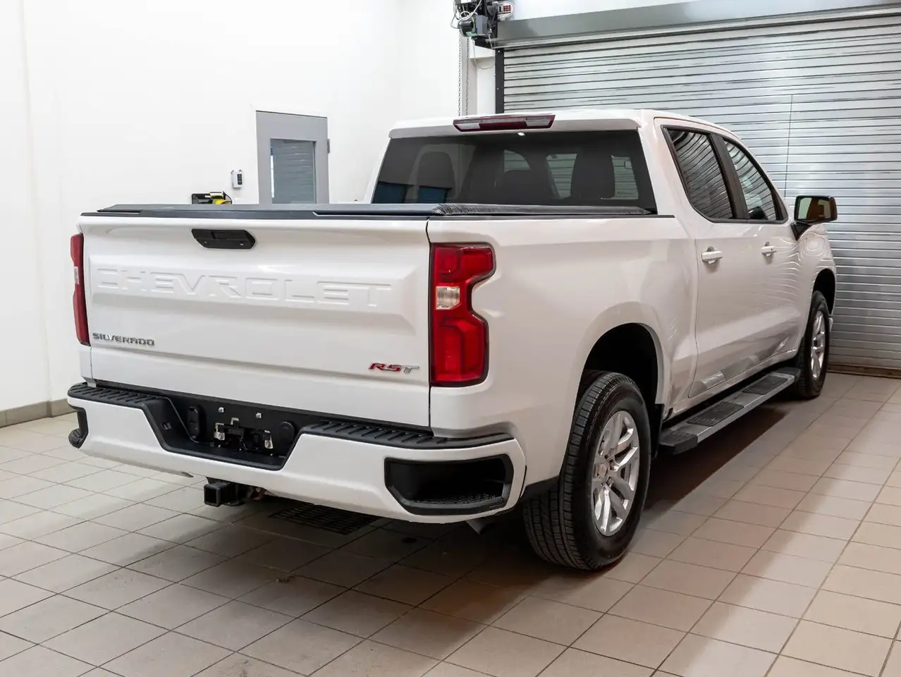 Chevrolet Silverado 1500 photo Chevrolet Silverado 1500