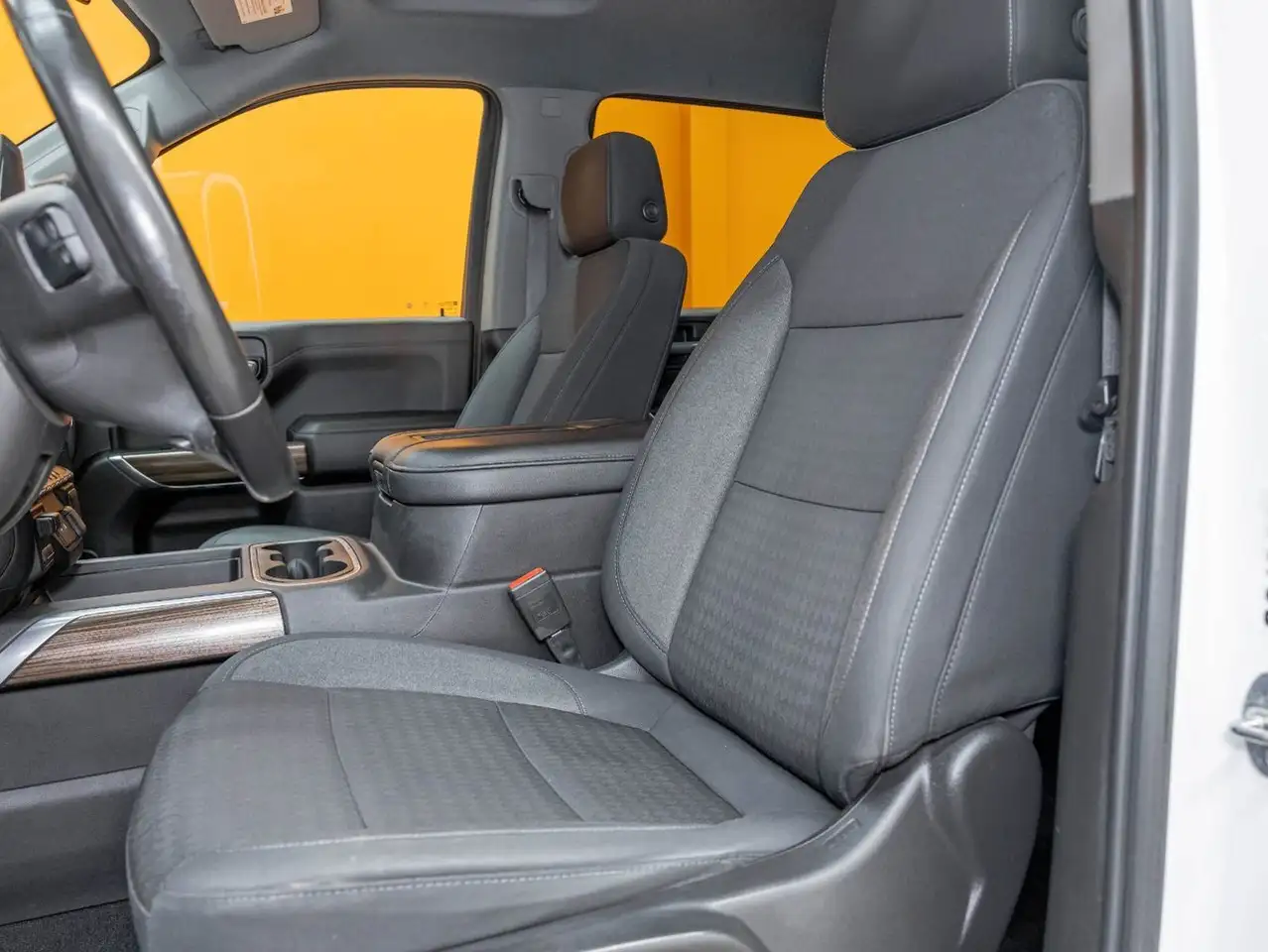 Chevrolet Silverado 1500 photo Chevrolet Silverado 1500