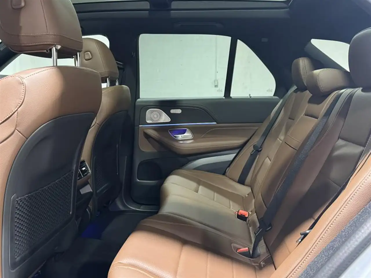 Mercedes-Benz GLE снимка Mercedes-Benz GLE