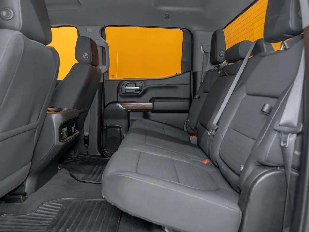 Chevrolet Silverado 1500 photo Chevrolet Silverado 1500