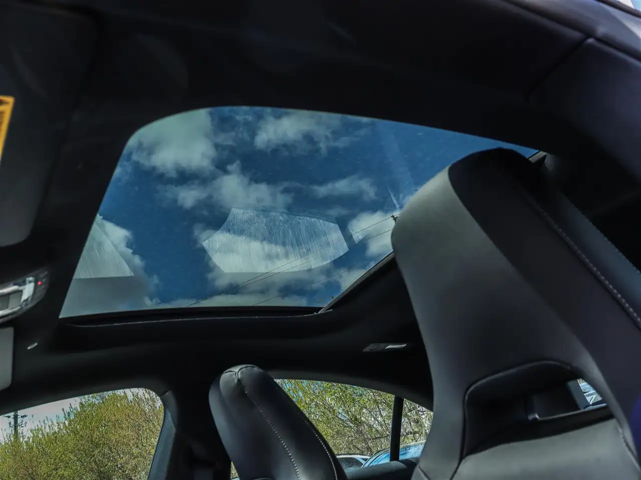 Mercedes-Benz CLA снимка Mercedes-Benz CLA
