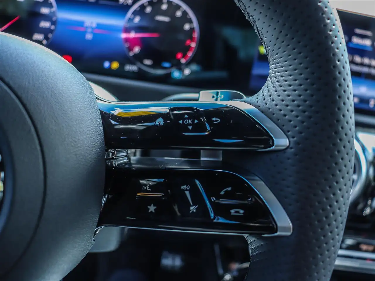 Mercedes-Benz CLA снимка Mercedes-Benz CLA