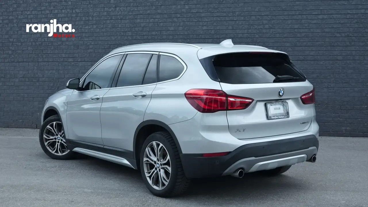 BMW X1 снимка BMW X1