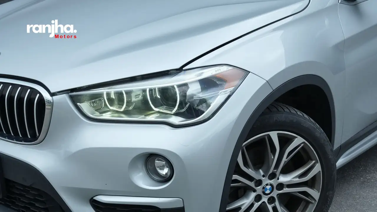 BMW X1 снимка BMW X1
