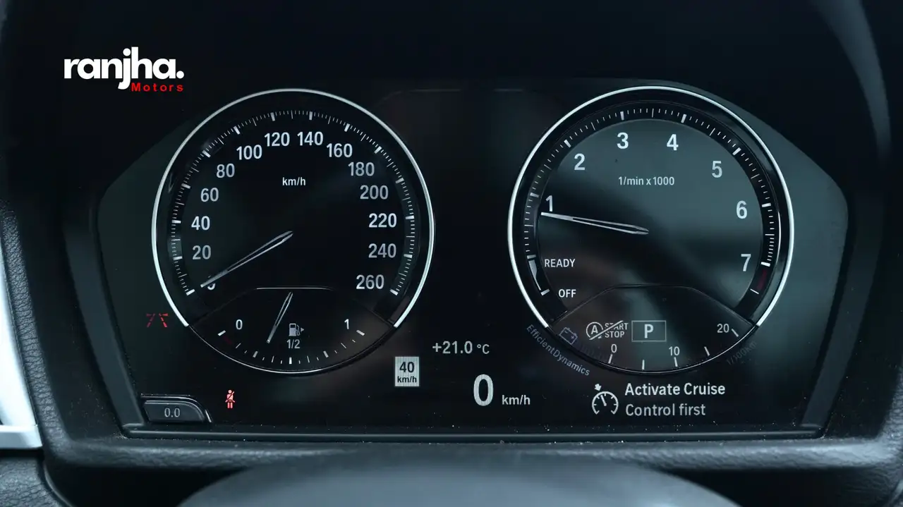 BMW X1 снимка BMW X1