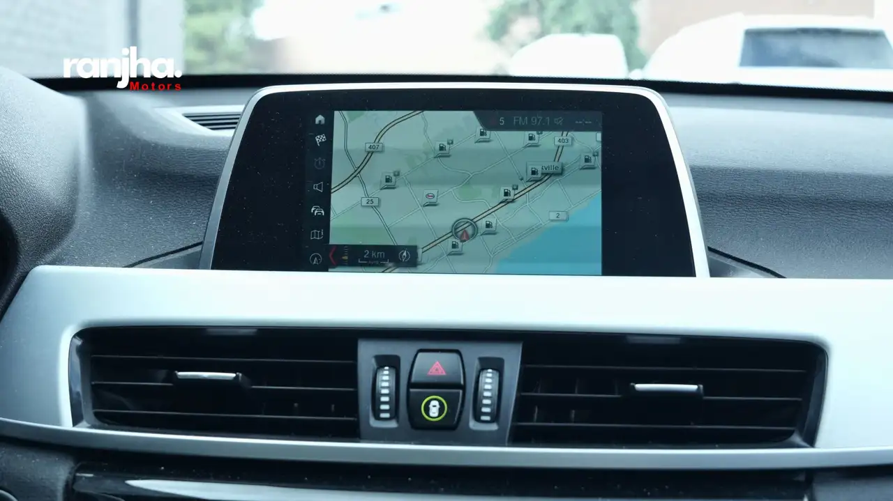 BMW X1 снимка BMW X1
