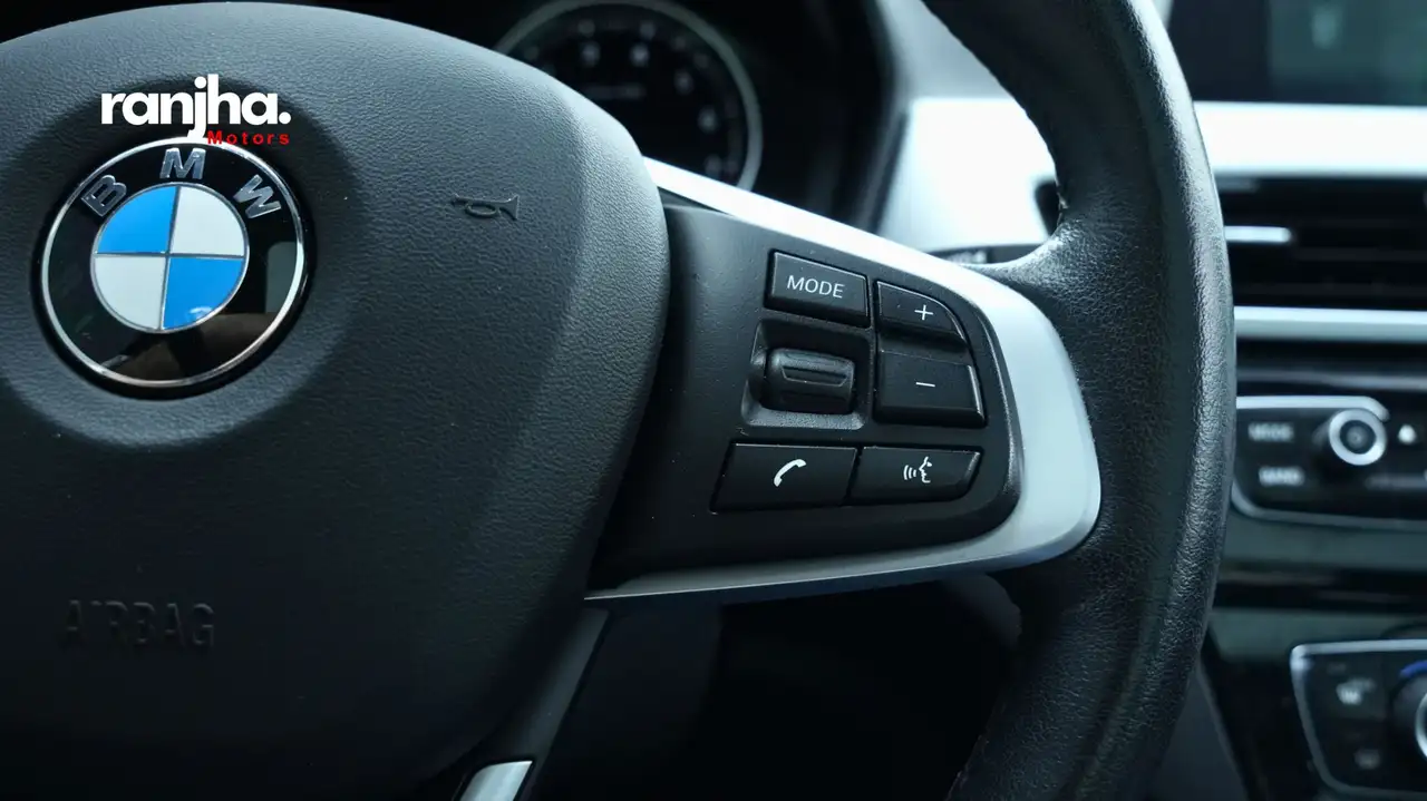 BMW X1 снимка BMW X1
