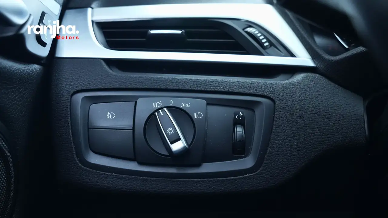 BMW X1 снимка BMW X1